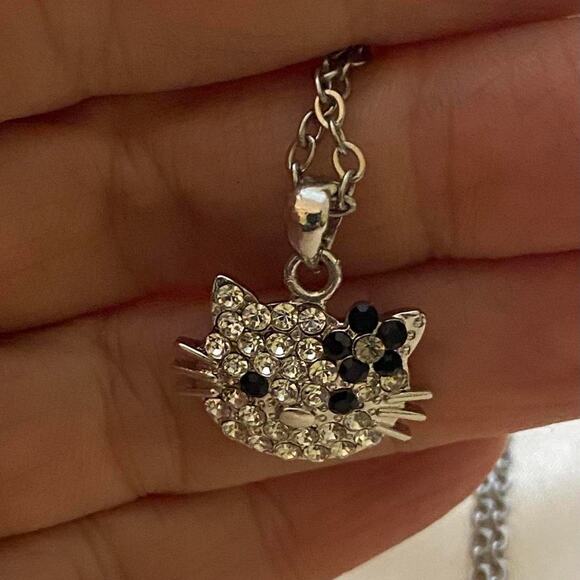 Hello Kitty Black Onyx Cubic Zirconia on an 18inch chain - Picture 2 of 8
